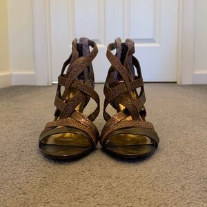 Carlos Santana brown heels